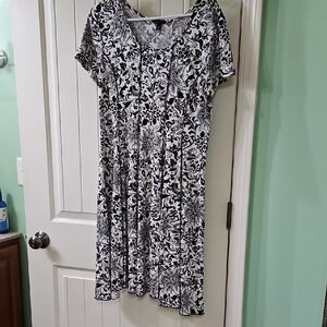Sami & Jo Black and White Patterned Midi Dress